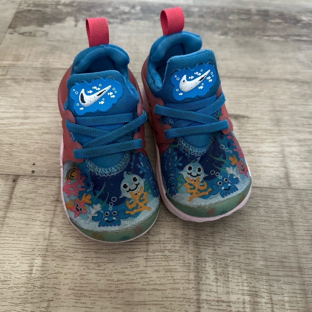 GUC ocean toddler Nikes